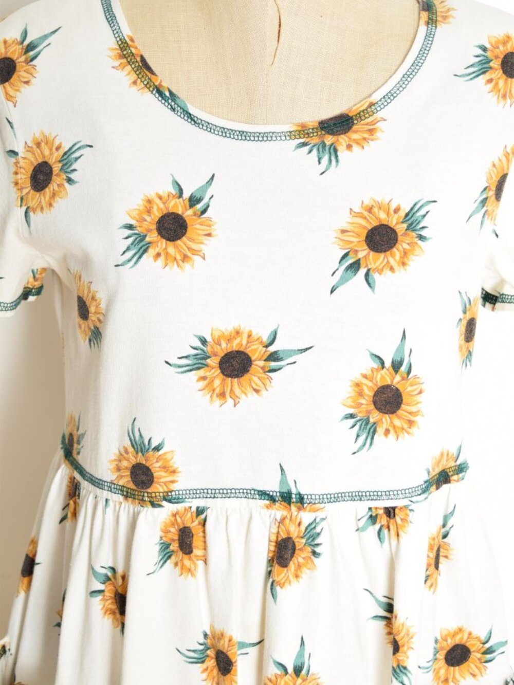 90s sunflower babydoll dress Vintage White Floral Pri… Size:Medium (Chest 38-40)
